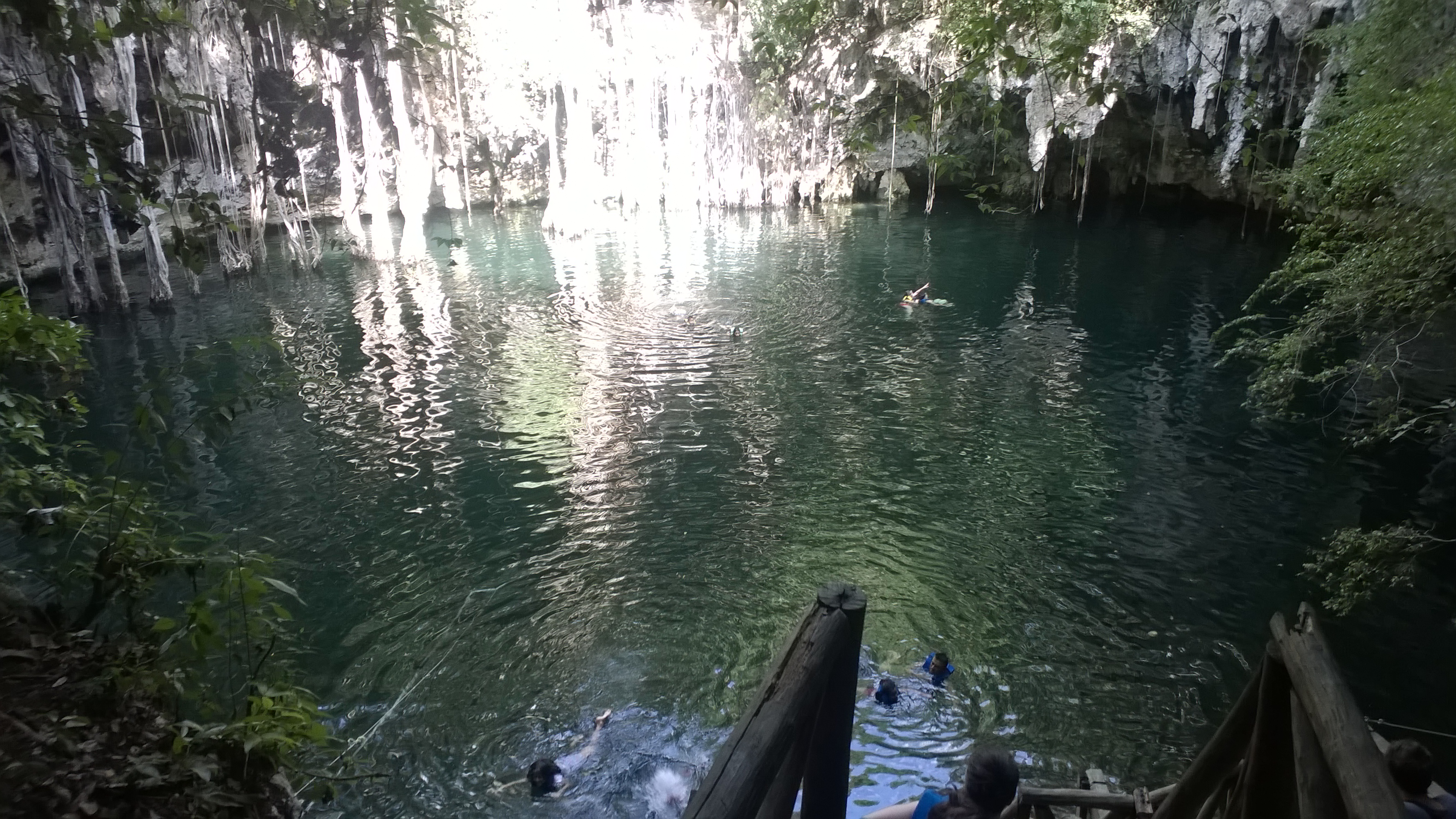 Yokdzonot Cenote by ovedc 11.jpg